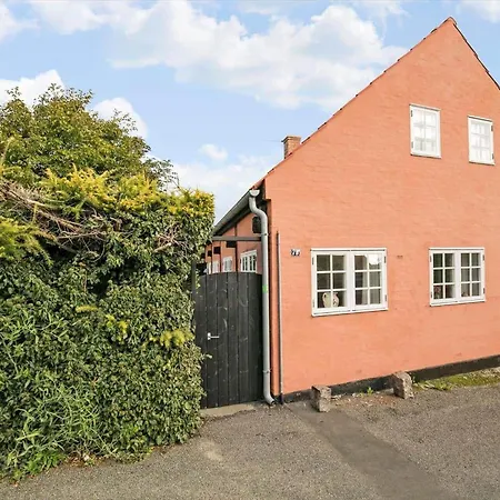 5585-svaneke-helgolandsgade-7-b * Svaneke